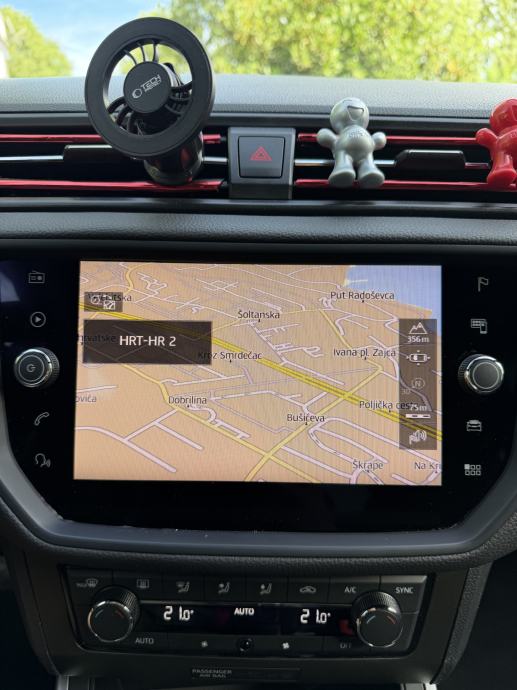 Seat Arona FR Plus 1.0 TSI DSG, prvi vlasnik, ovlašteni servis, fotografija 14