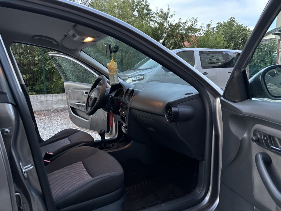 SEAT CORDOBA 1,9 TDI 2006 GOD PRVI VLASNIK DOSLOVNO KAO NOVO 2,800€!!!, fotografija 10