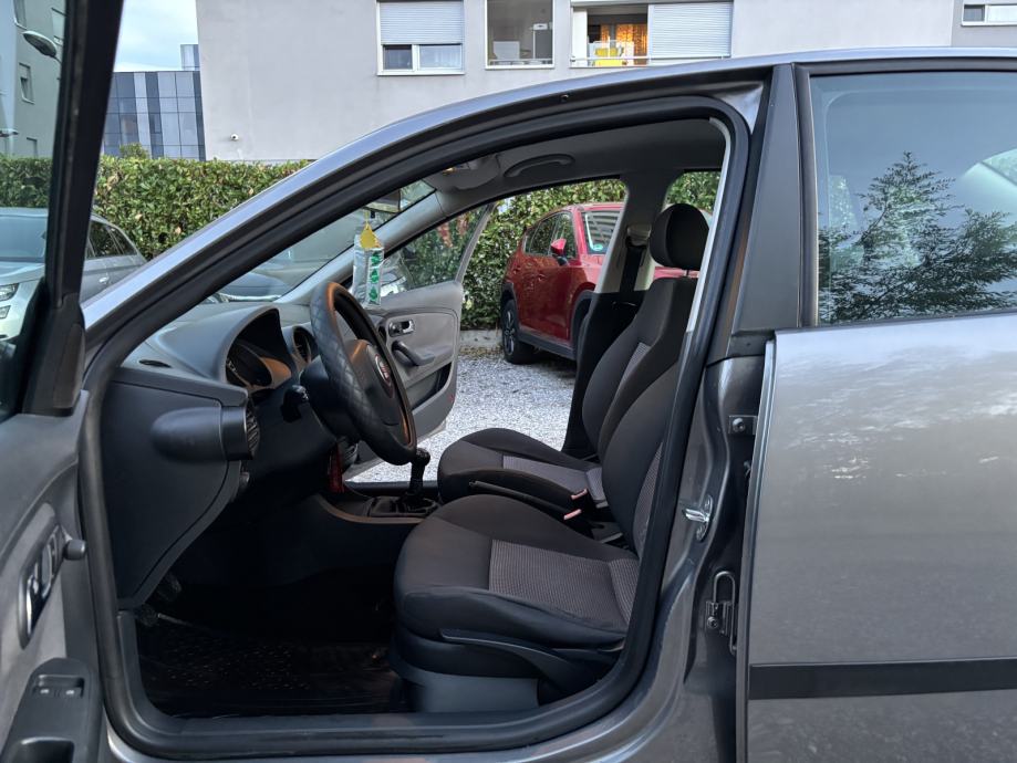SEAT CORDOBA 1,9 TDI 2006 GOD PRVI VLASNIK DOSLOVNO KAO NOVO 2,800€!!!, fotografija 12