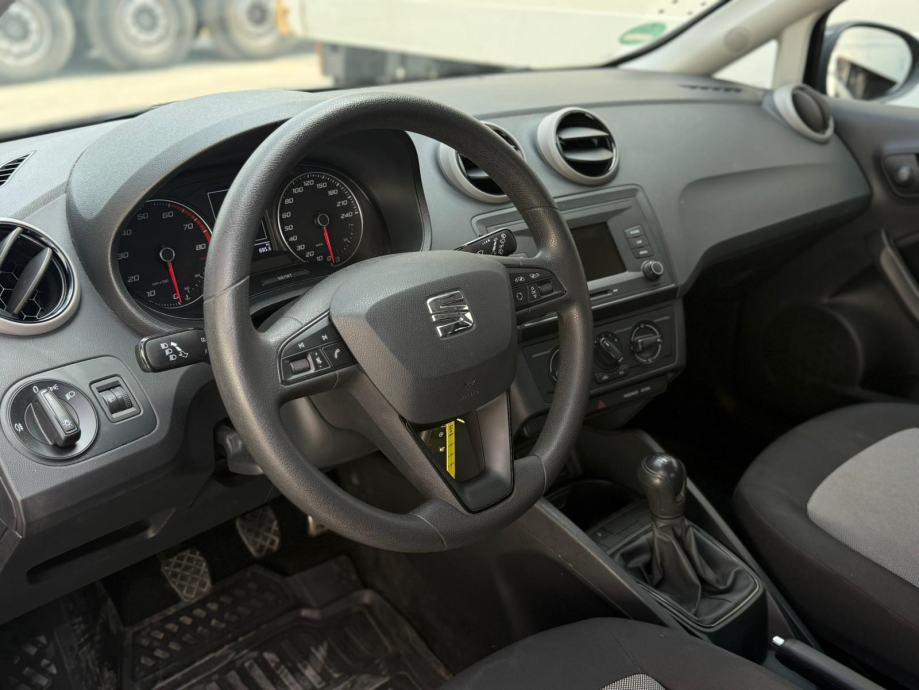 SEAT IBIZA 1.0 2017 god - oštećeno vozilo., fotografija 12