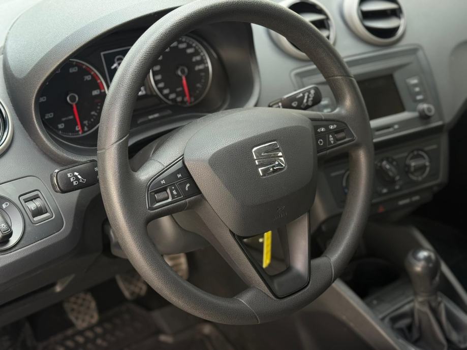 SEAT IBIZA 1.0 2017 god - oštećeno vozilo., fotografija 13