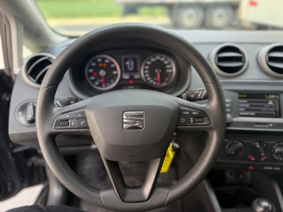 SEAT IBIZA 1.0 2017 god - oštećeno vozilo., fotografija 14