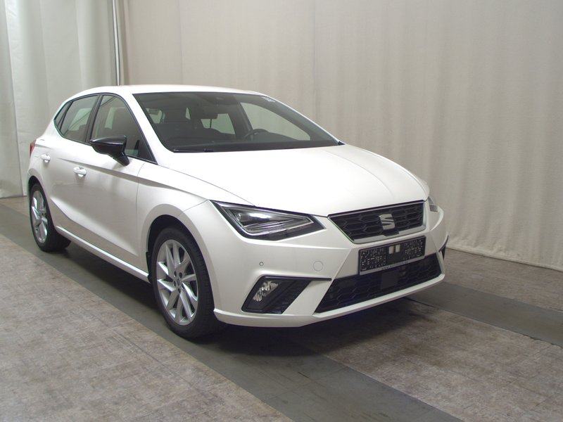 SEAT Ibiza 1.0 TSI FR-Line • Full LED • digitalni instrumenti, fotografija 3