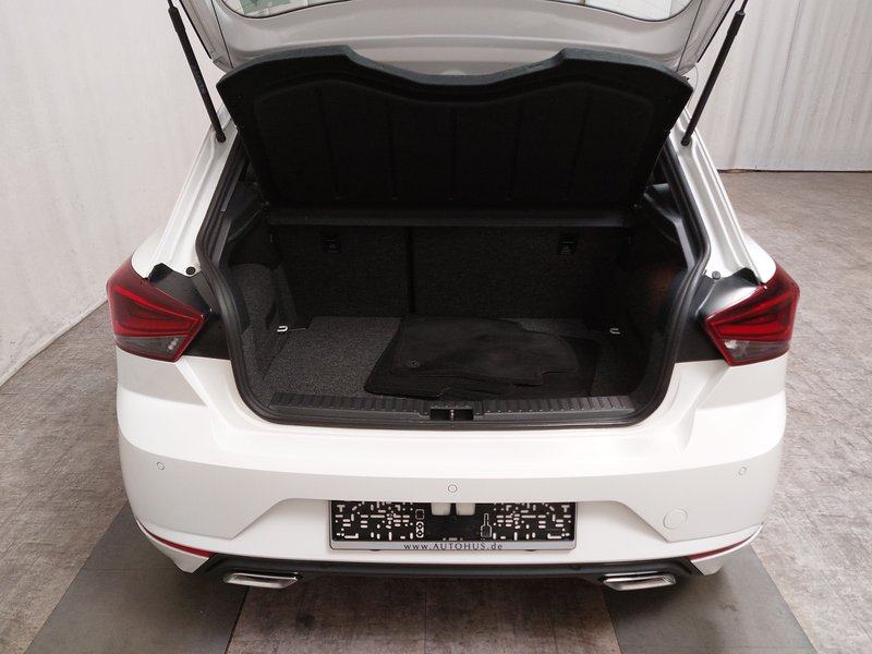 SEAT Ibiza 1.0 TSI FR-Line • Full LED • digitalni instrumenti, fotografija 15