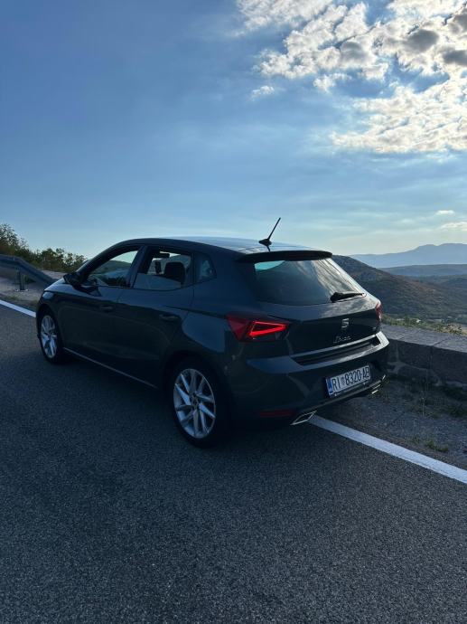 Seat Ibiza 1,0 TSI, fotografija 3