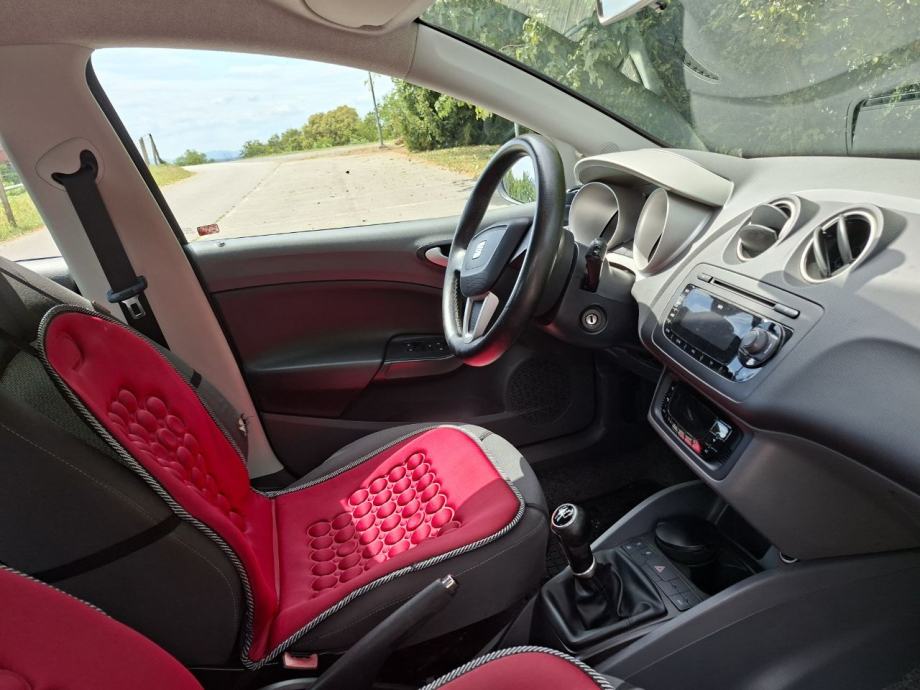 Seat Ibiza 1,2, fotografija 5