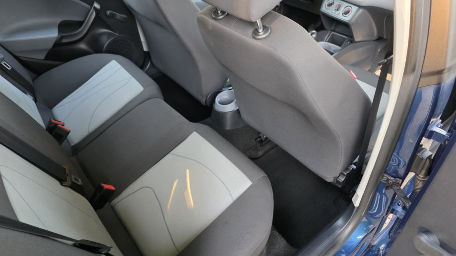 Seat Ibiza 1,2 TSI, 4 cilindra, servisna knjiga, klima, top stanje..., fotografija 18