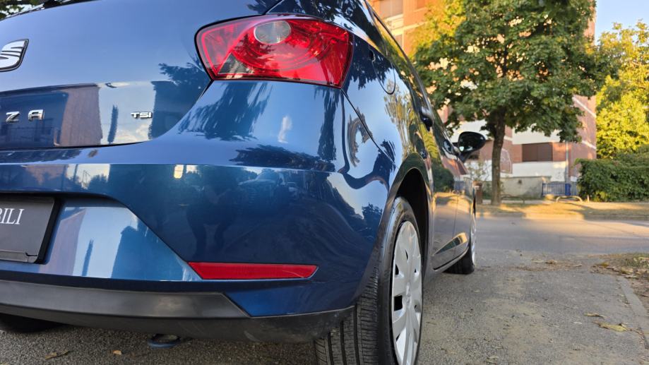 Seat Ibiza 1,2 TSI, 4 cilindra, servisna knjiga, klima, top stanje..., fotografija 9
