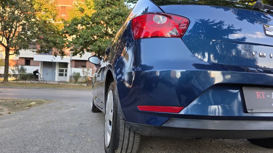 Seat Ibiza 1,2 TSI, 4 cilindra, servisna knjiga, klima, top stanje..., fotografija 8