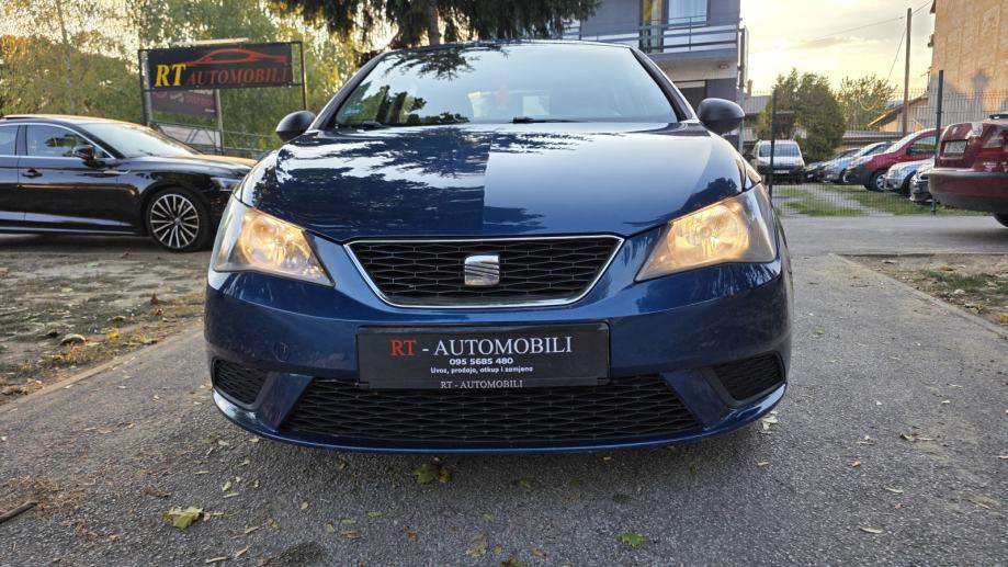 Seat Ibiza 1,2 TSI, 4 cilindra, servisna knjiga, klima, top stanje..., fotografija 2