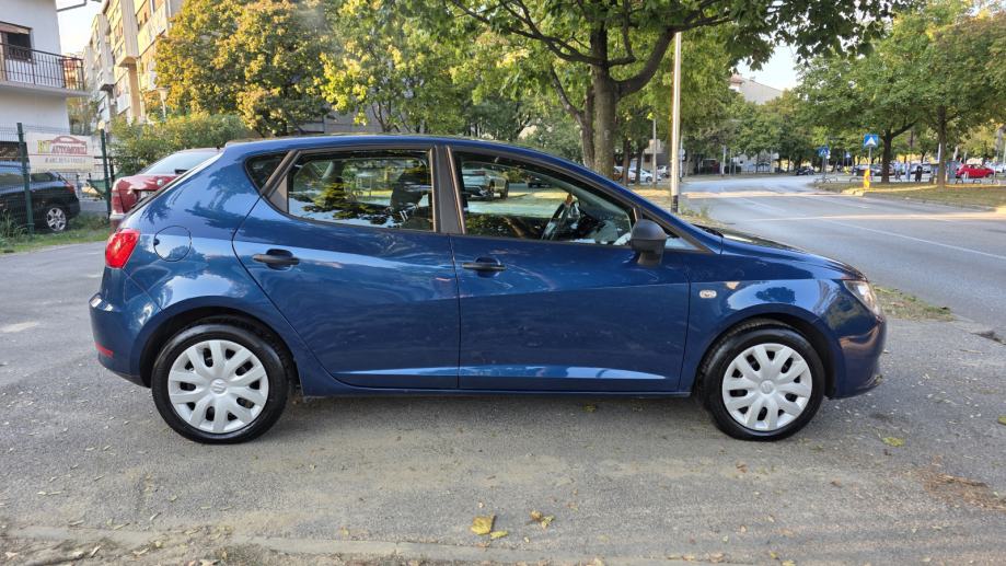 Seat Ibiza 1,2 TSI, 4 cilindra, servisna knjiga, klima, top stanje..., fotografija 11