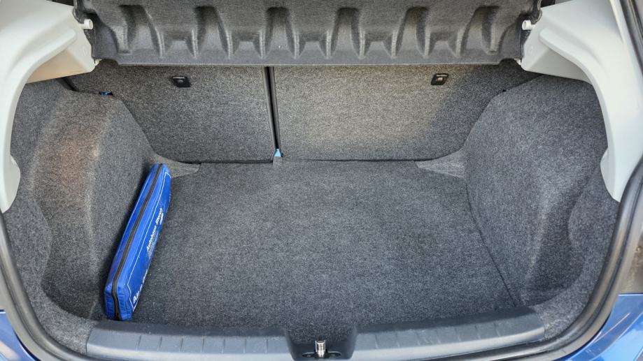 Seat Ibiza 1,2 TSI, 4 cilindra, servisna knjiga, klima, top stanje..., fotografija 19