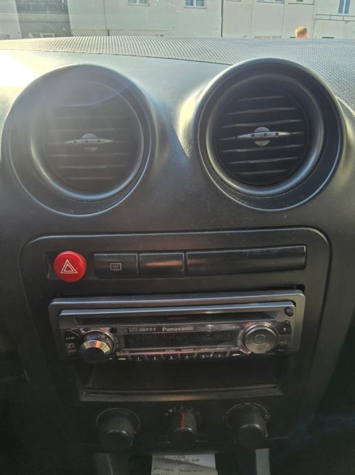 Seat Ibiza 1,4 16V 2007 god 190000 km Odlično stanje reg 6/2027, fotografija 5