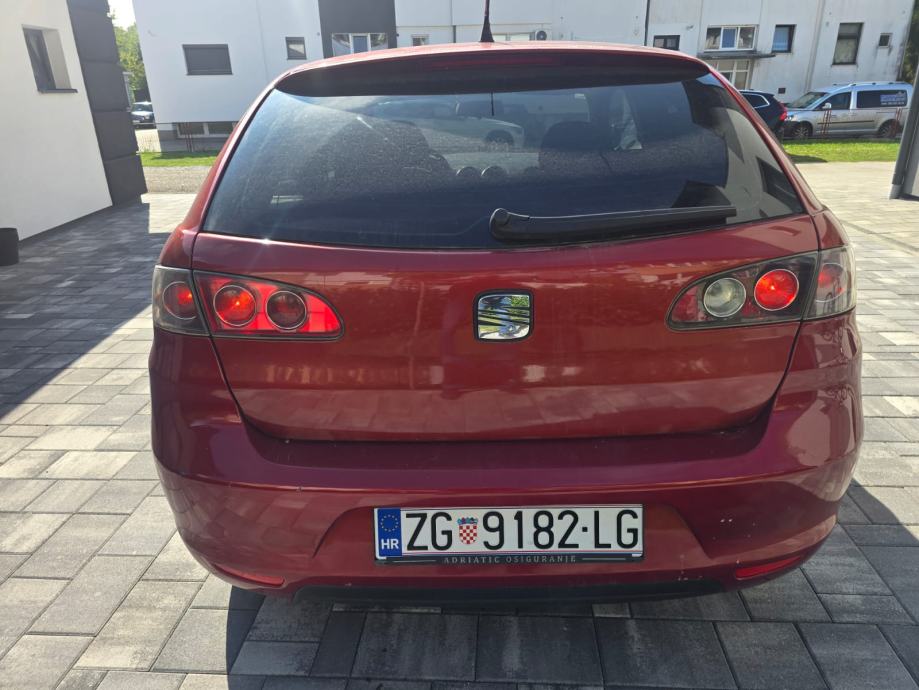 Seat Ibiza 1,4 16V 2007 god 190000 km Odlično stanje reg 6/2027, fotografija 7