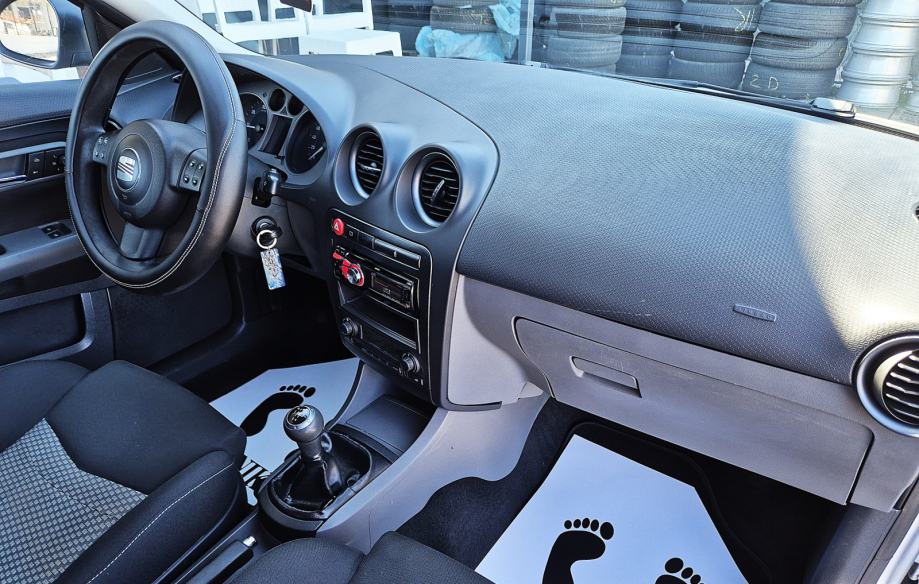 Seat Ibiza 1,4 TDI**REG.07 / 2027.G. AUT.KLIMA**ALU FELGE **TEMPOMAT**, fotografija 15