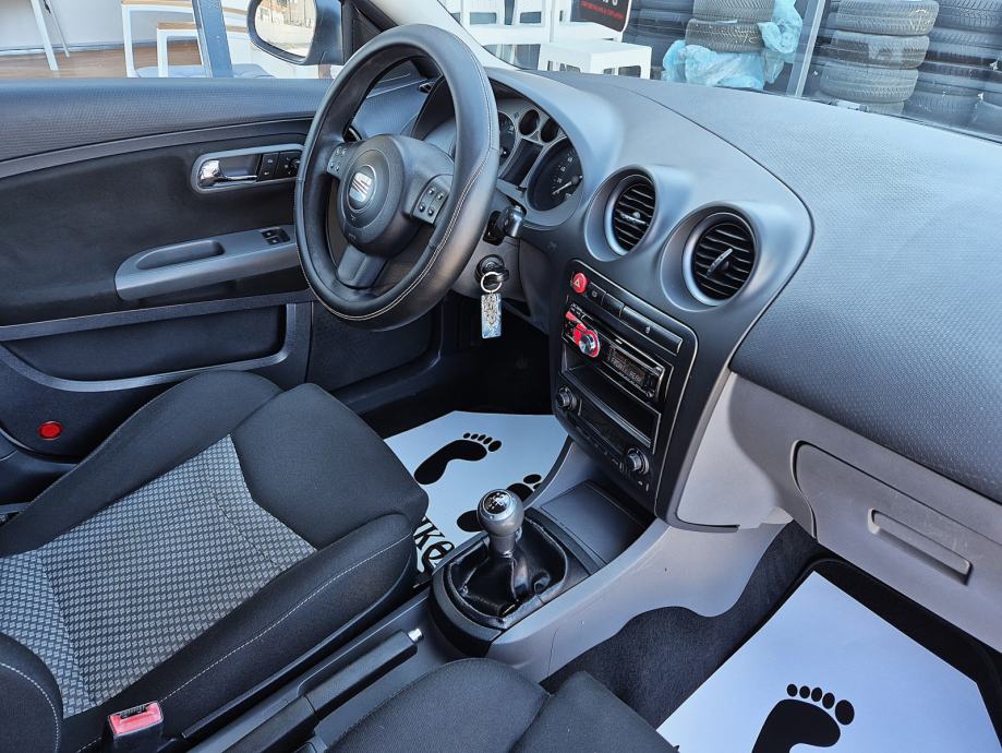 Seat Ibiza 1,4 TDI**REG.07 / 2027.G. AUT.KLIMA**ALU FELGE **TEMPOMAT**, fotografija 10