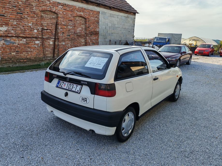 Seat Ibiza 1,4i, 1996.g, OLDTIMER SAMO 117.000km,REG 07/27, fotografija 5