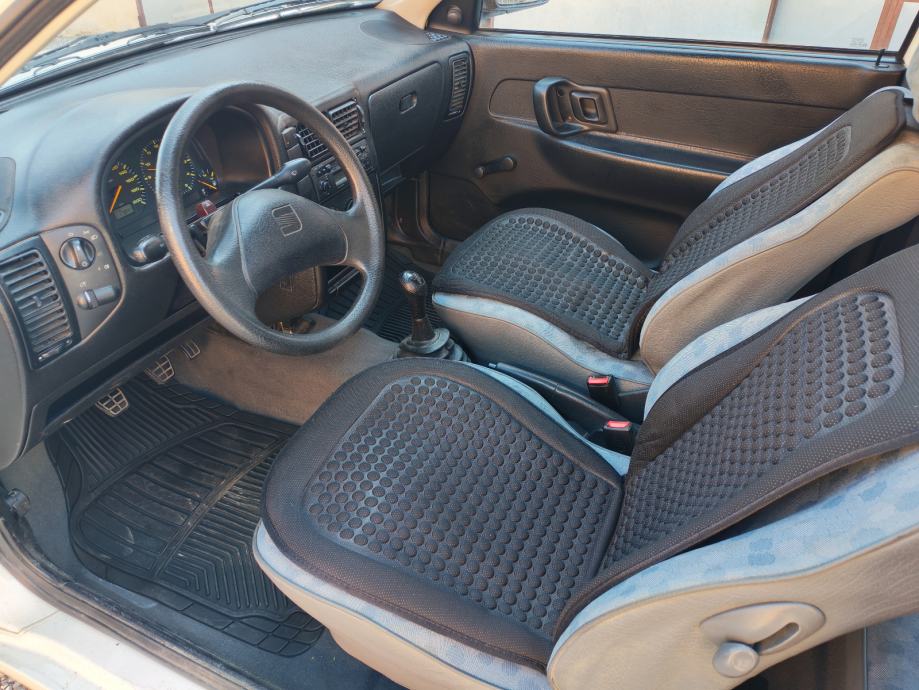 Seat Ibiza 1,4i, 1996.g, OLDTIMER SAMO 117.000km,REG 07/27, fotografija 11