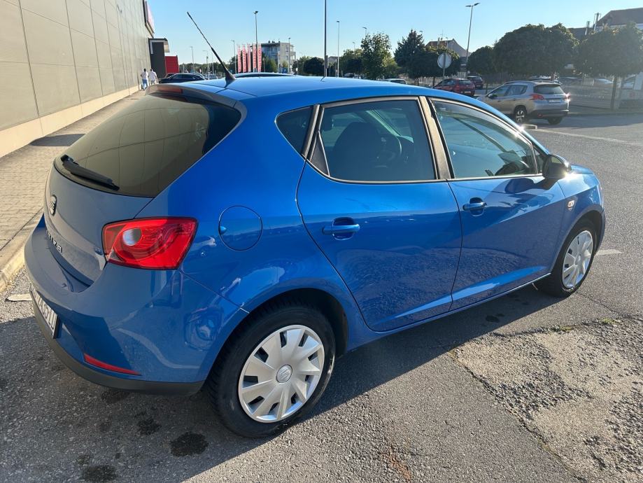 Seat Ibiza 1,6 TDI // 178 TKM // 2011 FULL OPREMA, fotografija 13