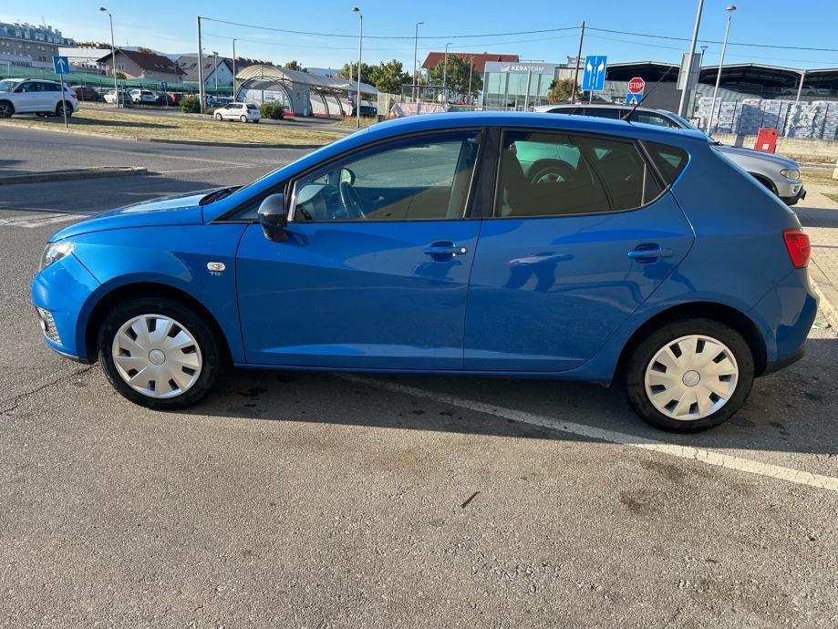 Seat Ibiza 1,6 TDI // 178 TKM // 2011 FULL OPREMA, fotografija 5