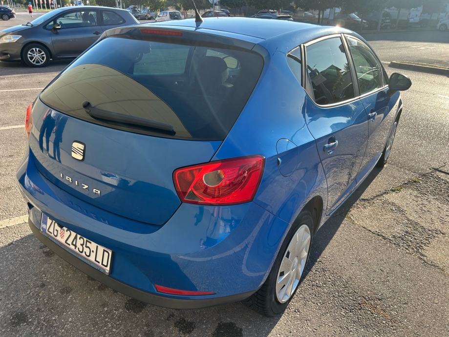 Seat Ibiza 1,6 TDI // 178 TKM // 2011 FULL OPREMA, fotografija 12
