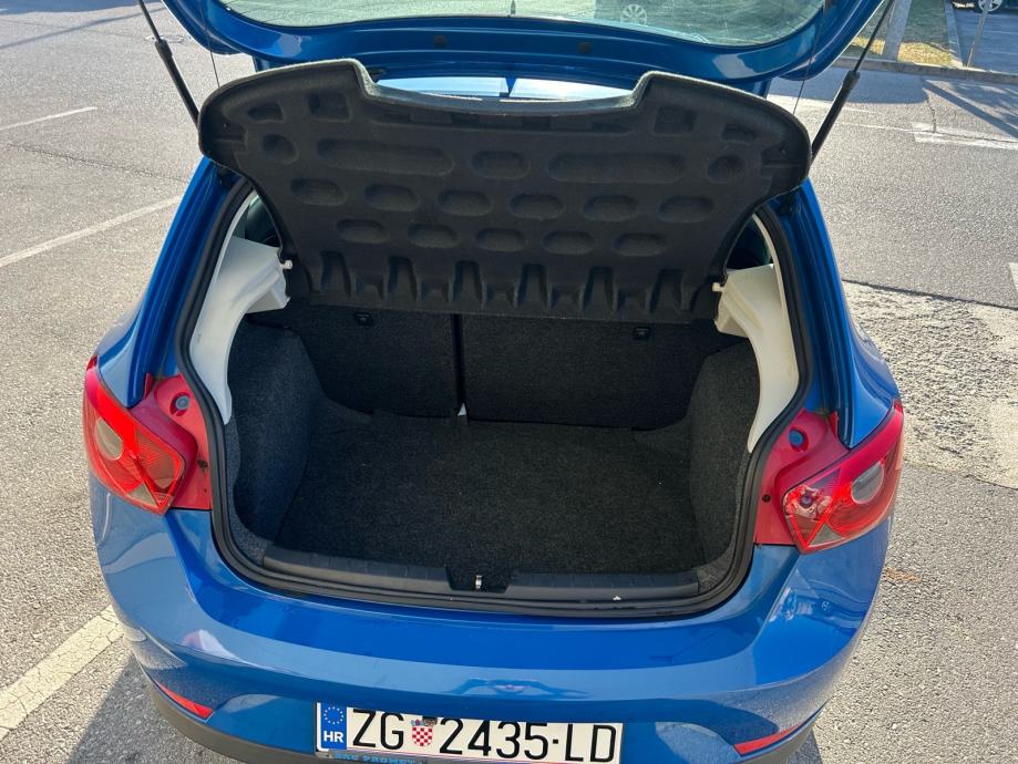 Seat Ibiza 1,6 TDI // 178 TKM // 2011 FULL OPREMA, fotografija 11