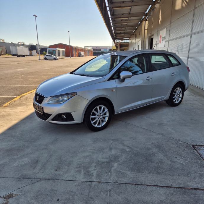 Seat Ibiza 1,6 TDI HR AUTO REG 06/27, fotografija 2