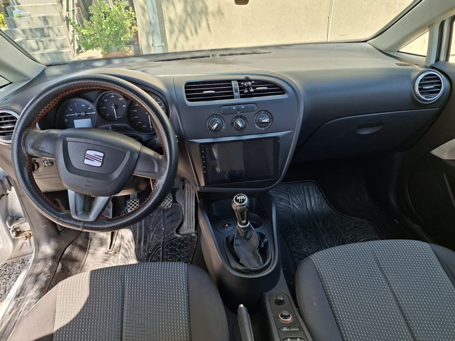 Seat Leon 1,6 TDI, fotografija 14