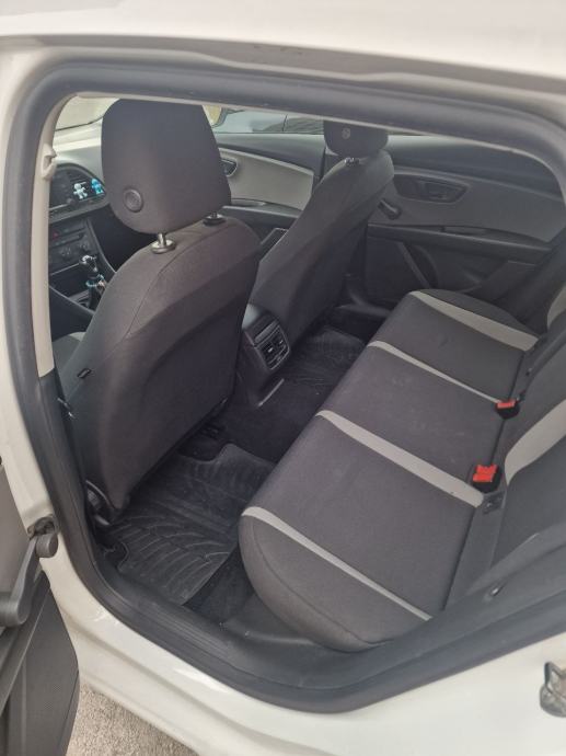 Seat Leon 1,6 TDI, fotografija 7