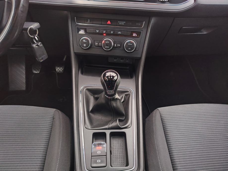 Seat Leon 1,6 TDI 85kw **KLIMA** KREDIT-KARTICE, fotografija 20
