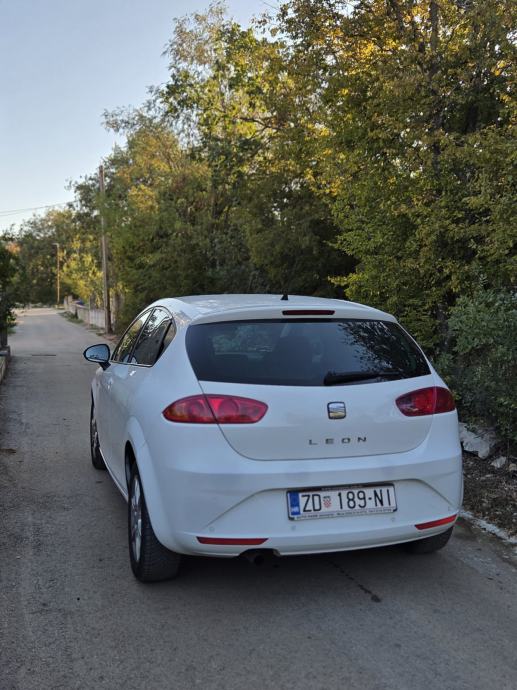Seat Leon 1,6 TDI, fotografija 4