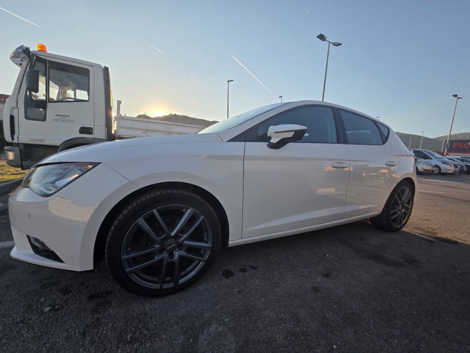 Seat Leon 1,6 TDI, fotografija 2