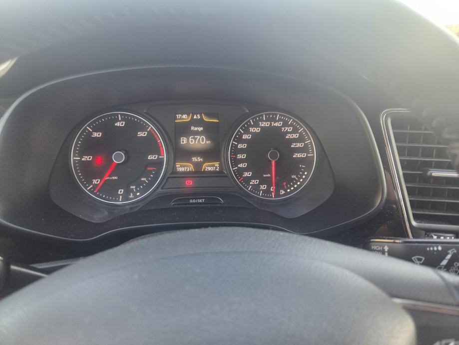 Seat Leon 1,6 TDI, fotografija 10