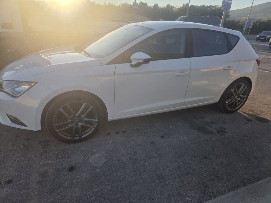 Seat Leon 1,6 TDI, fotografija 7
