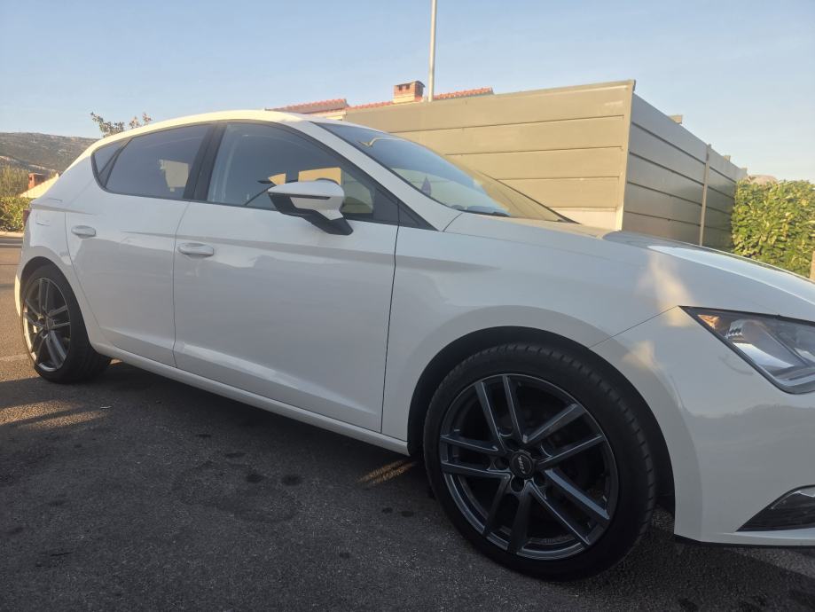 Seat Leon 1,6 TDI, fotografija 6