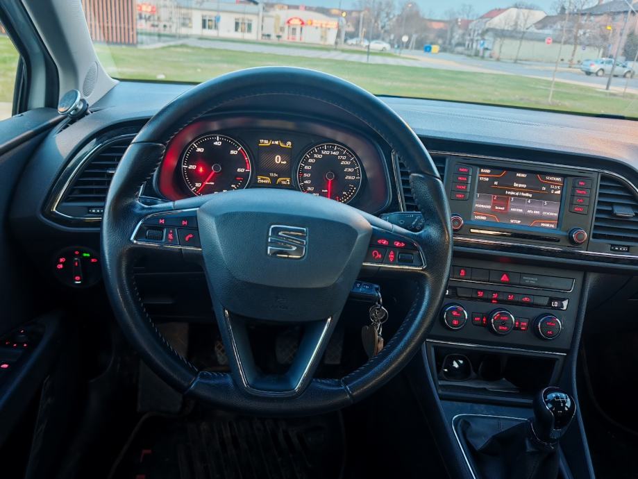 Seat Leon 1.6TDI ST , 2015god, LED paket, Auto kuka, fotografija 9