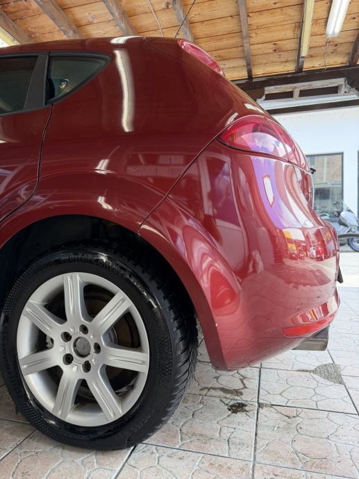 SEAT Leon 1.9 TDI 77 kW / 105 KS – klima, tempomat, fotografija 7