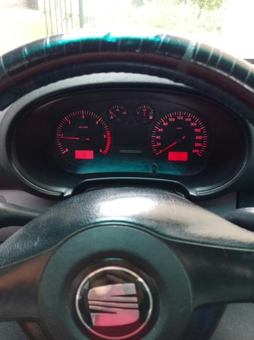 Seat Leon 1,9 TDI, fotografija 4