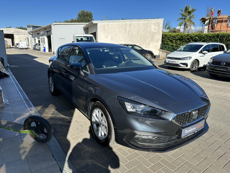 Seat Leon 2,0 TDI EVO Style Jamstvo do 2031 Akcijski Paket, fotografija 9
