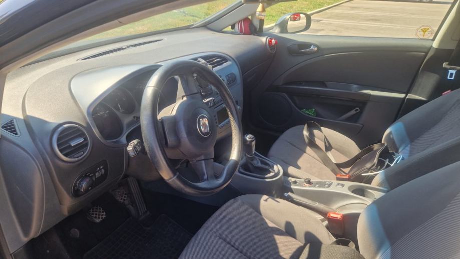 Seat Leon 2,0 TDI, fotografija 5
