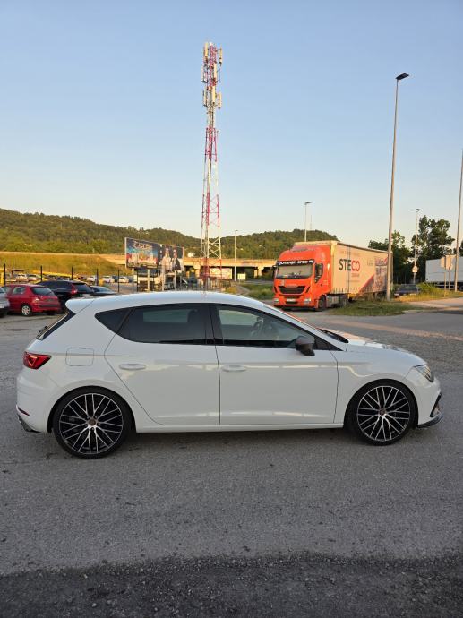 Seat Leon Cupra 290 2,0 TSI, fotografija 4