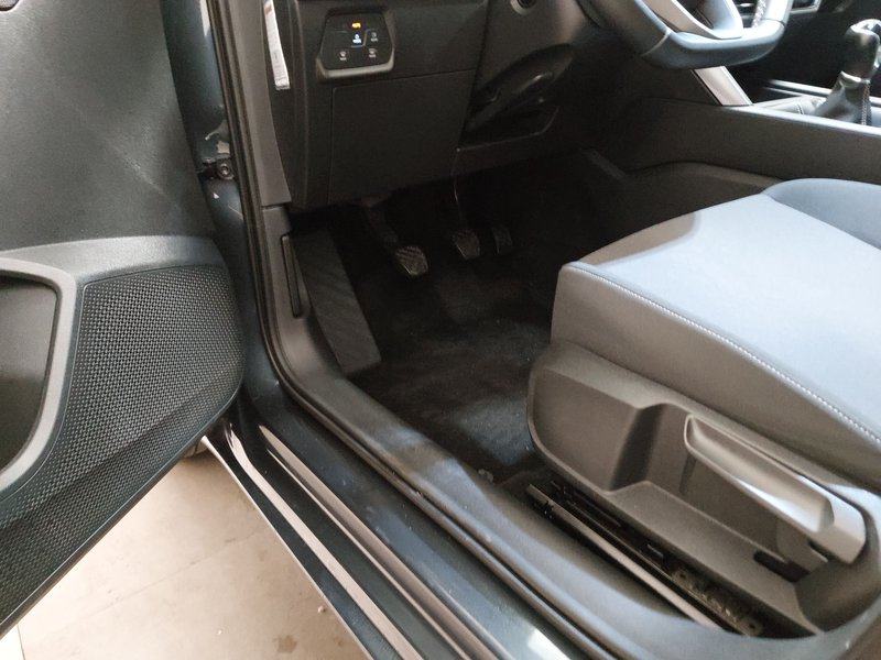 SEAT Leon Sportstourer 1.0 TSI Reference • LED, fotografija 7