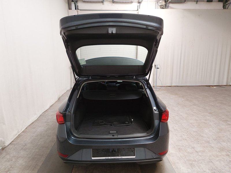 SEAT Leon Sportstourer 1.0 TSI Reference • LED, fotografija 16