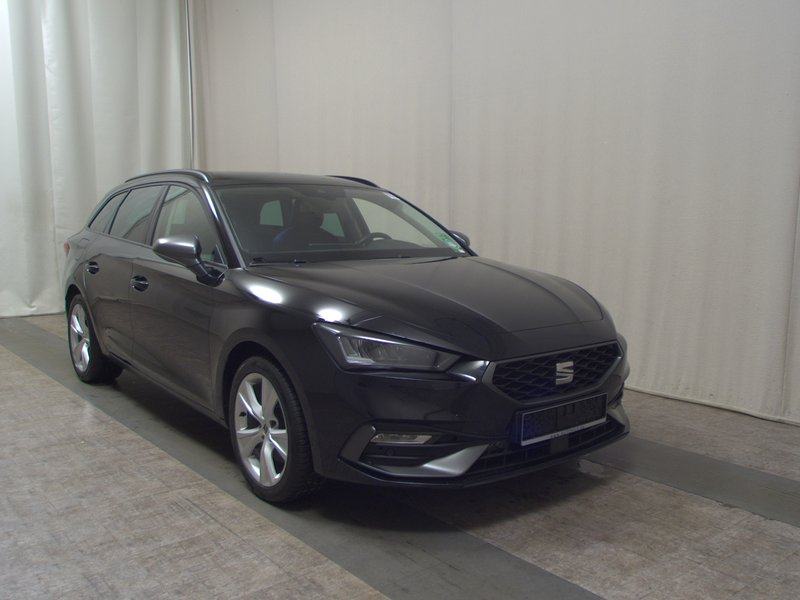 SEAT Leon Sportstourer 2.0 TDI automatik FR • Full LED • digitalni ins, fotografija 3