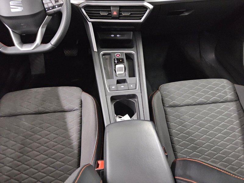 SEAT Leon Sportstourer 2.0 TDI FR-Line automatik • ACC • adaptivni ovj, fotografija 6