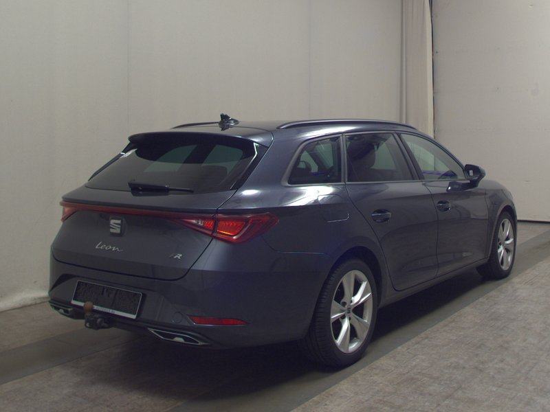 SEAT Leon Sportstourer 2.0 TDI FR-Line automatik • ACC • AHK, fotografija 4