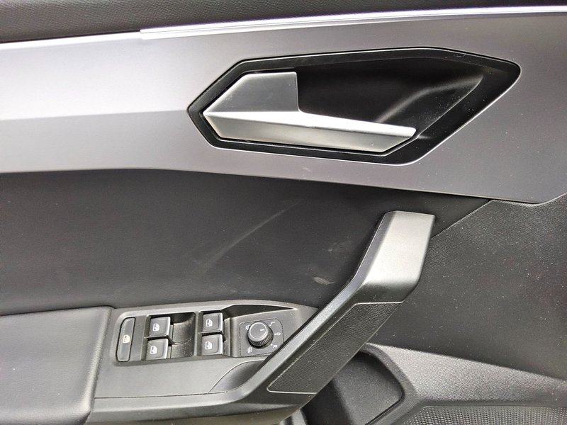 SEAT Leon Sportstourer 2.0 TDI FR-Line automatik • ACC • LED, fotografija 10