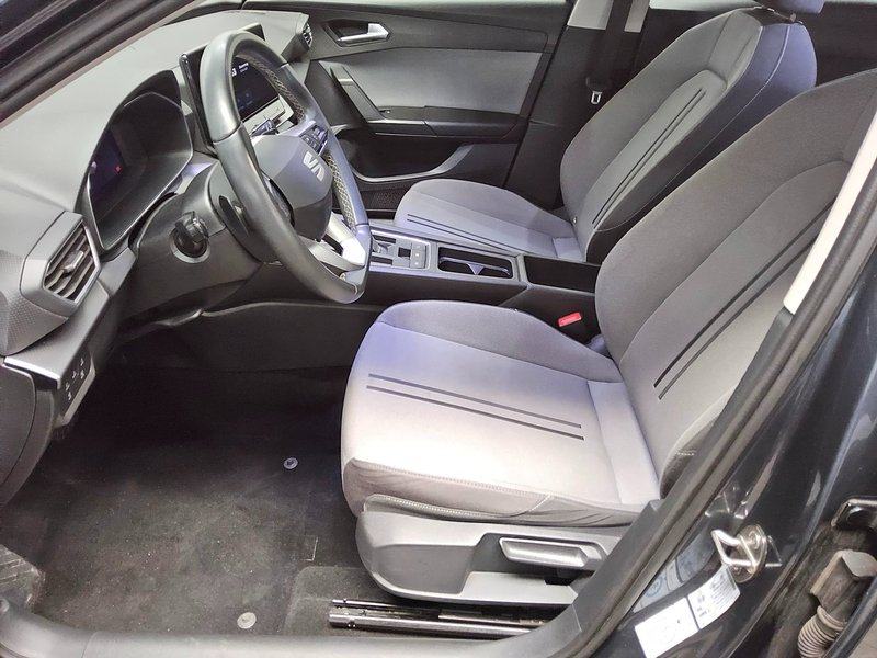 SEAT Leon Sportstourer 2.0 TDI Style automatik • Full LED, fotografija 9