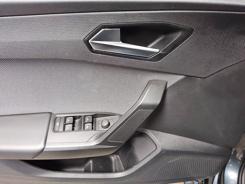 SEAT Leon Sportstourer 2.0 TDI Style automatik • Full LED, fotografija 10