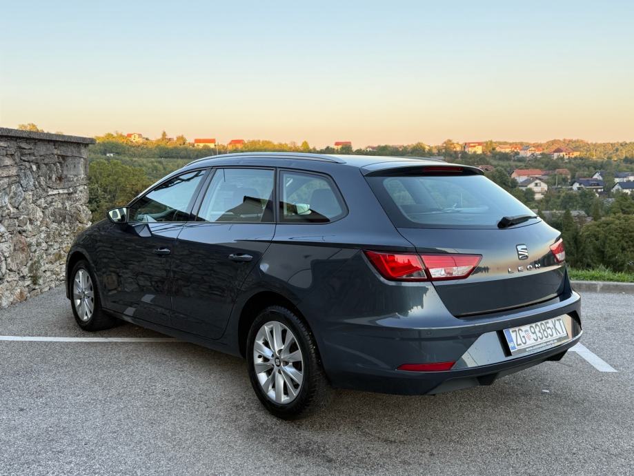 Seat Leon ST 1.6 TDI AUTOMATIK Style,Navigacija,Mali potrošač,Odličan, fotografija 3